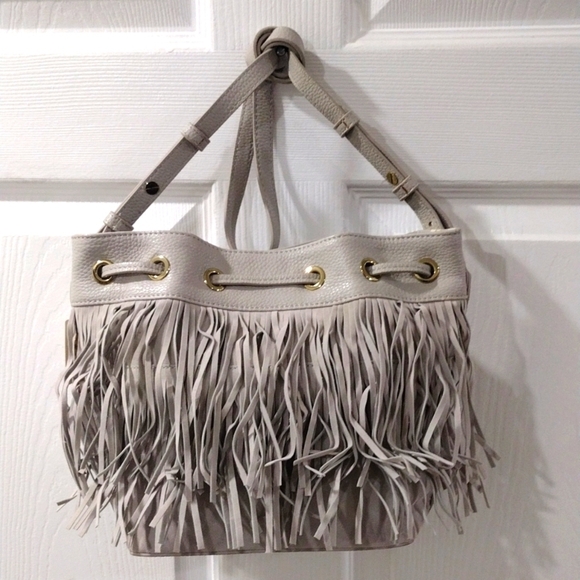 Grey Leather Fringe Drawstring Handbag by Samantha Vega – Magnetic Closure Bag - Picture 4 of 17